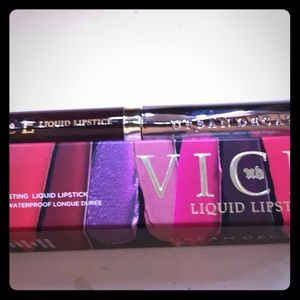 Urban Decay liquid Lipstick Blackmail